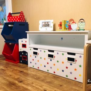 "Modern Simple Style Standard Children's Bookshelf with 3 Drawers, 2 Shelves, Horizontal Wood Shelf, Standalone, Scratch-tolerant"